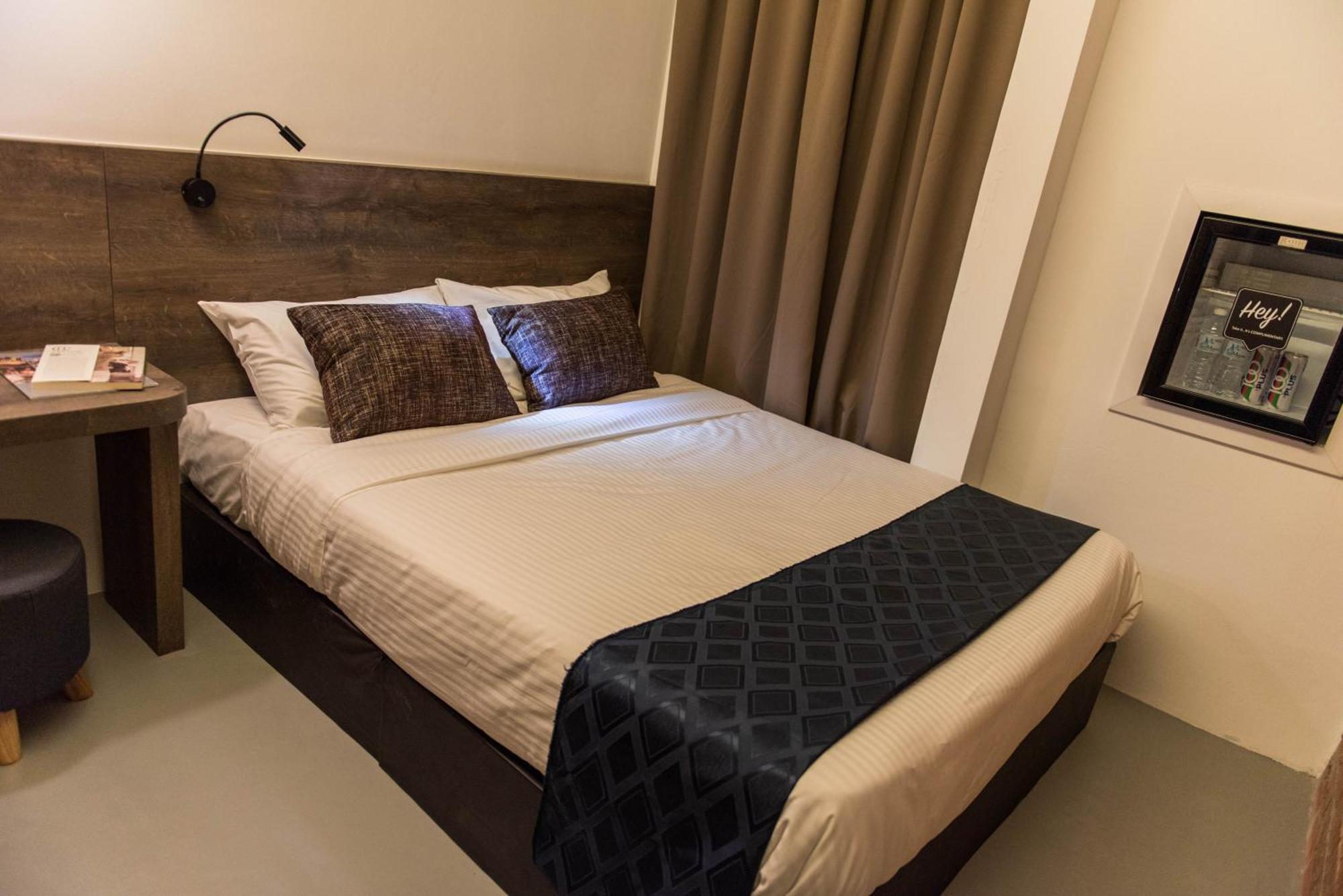 Mixx Express Hotel Sunway Petaling Jaya Rum bild